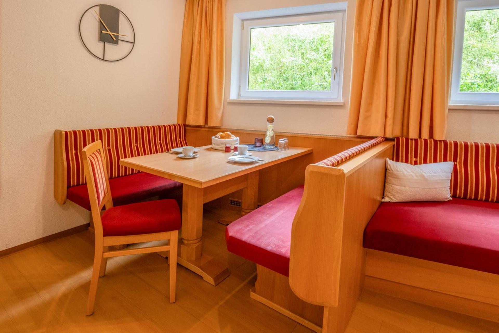 Haus Waldhof Hotell Ischgl Eksteriør bilde